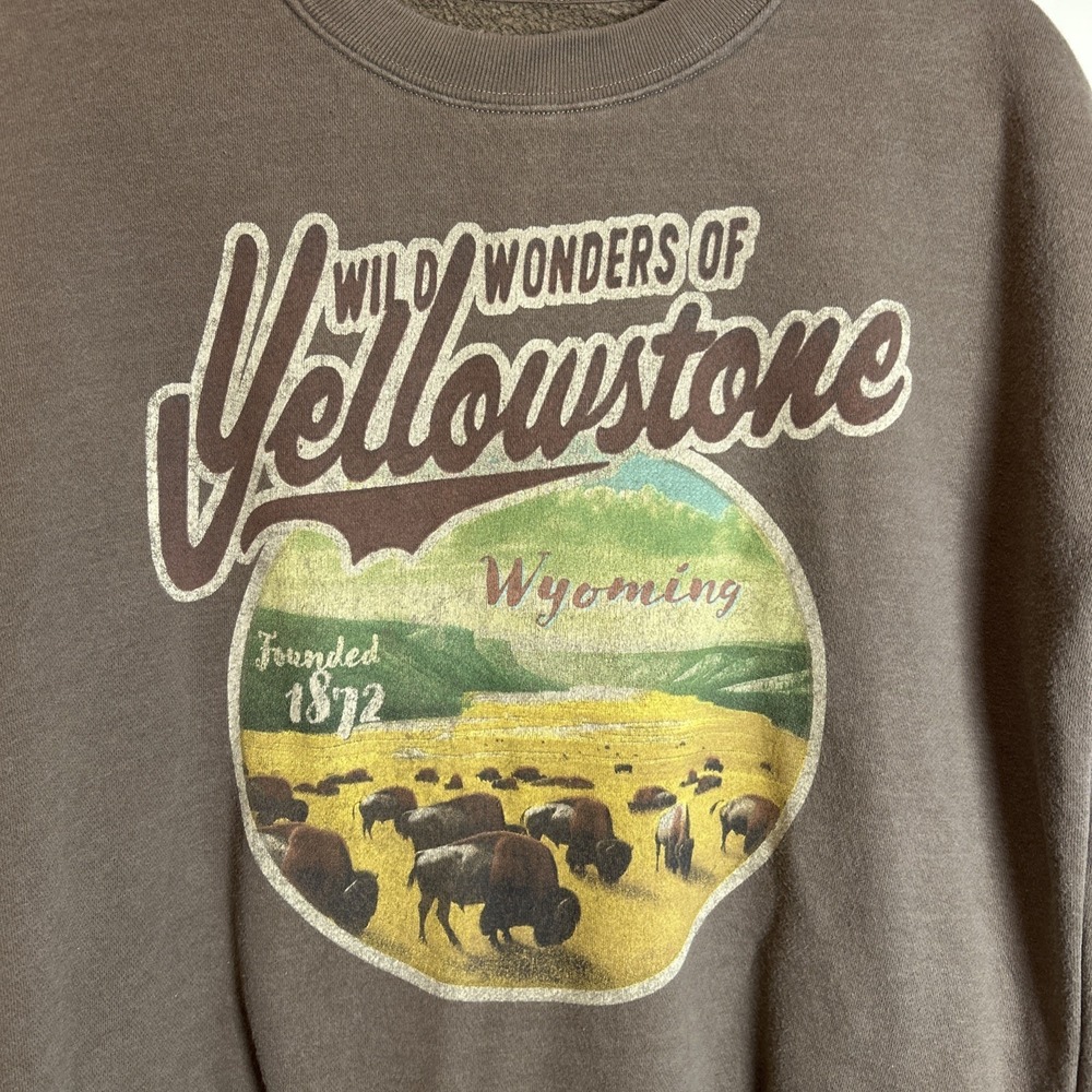 State of Mine Yellowstone Wyoming Bison Graphic Sweatshirt Pullover Size M - Picture 2 of 10